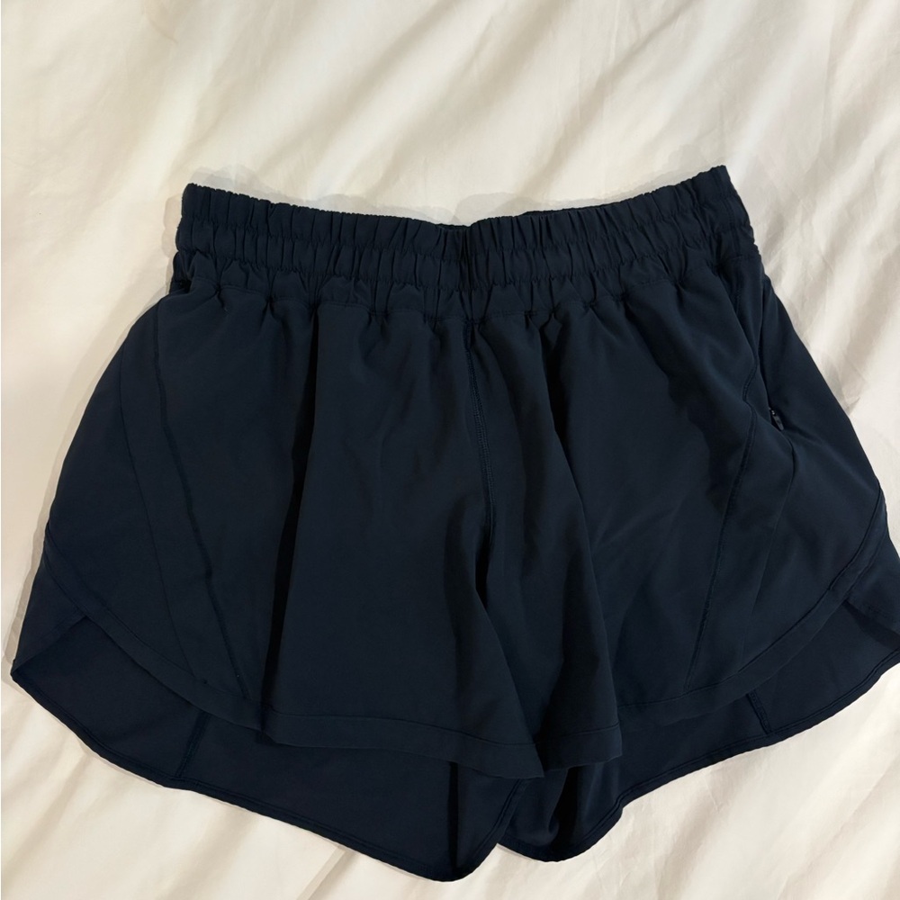 Lululemon Athletica Black Athletic Shorts Lightweight Mid-Thigh
